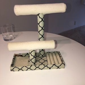 Jewelry holder
